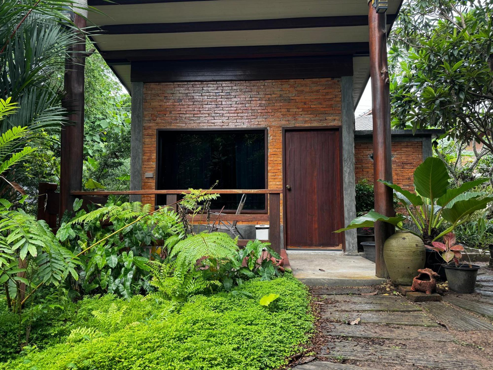 Baan Suanfah Kiangdao Bed & Breakfast Nan Exterior photo